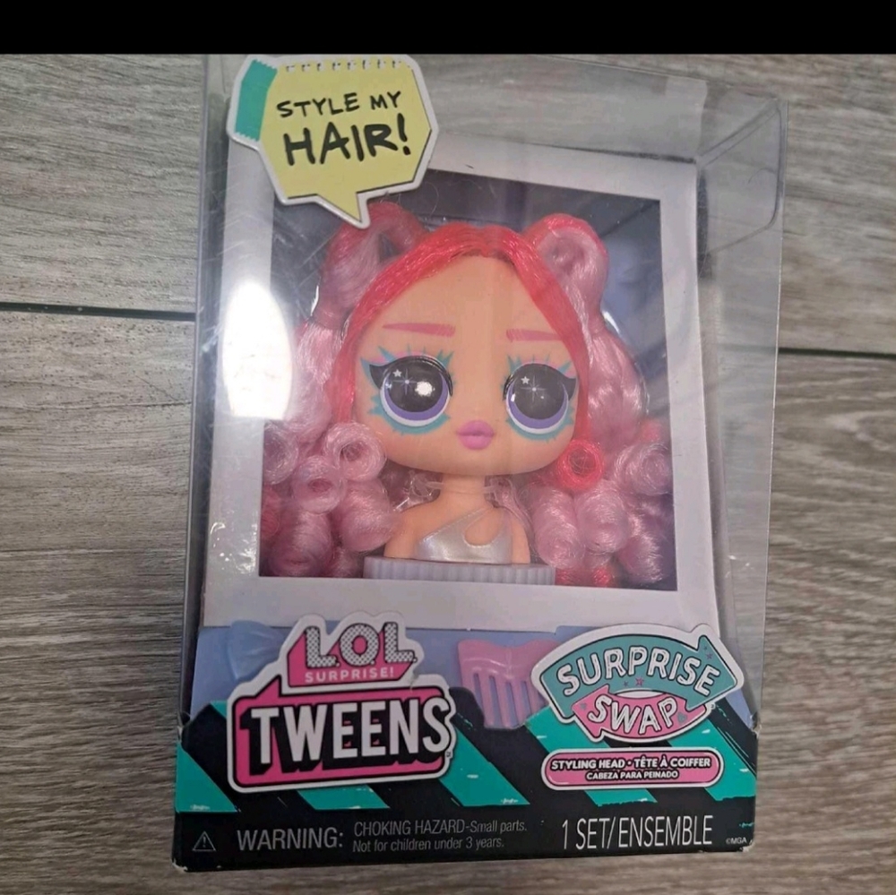 Brand New L.O.L. Surprise! Tweens Surprise Swap Styling Head with Pink Hair